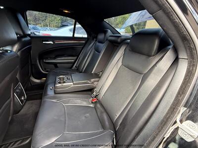 2014 Chrysler 300   - Photo 14 - Garden City, ID 83714