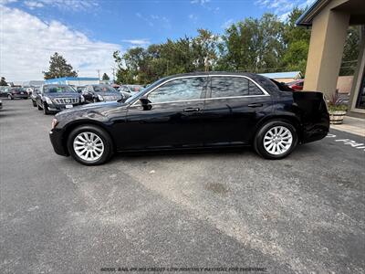 2014 Chrysler 300   - Photo 4 - Garden City, ID 83714
