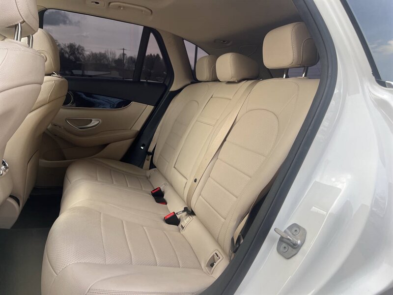 2017 Mercedes-Benz GLC GLC 300 4MATIC AWD 4dr SUV - Photo 15 - Garden City, ID 83714