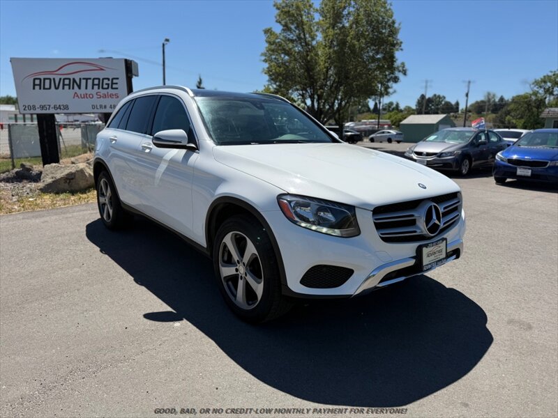 2017 Mercedes-Benz GLC GLC 300 4MATIC AWD 4dr SUV  