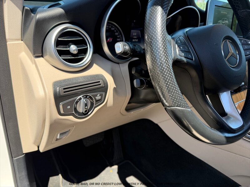 2017 Mercedes-Benz GLC GLC300 - Photo 25