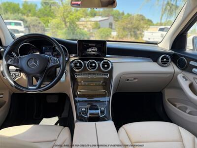 2017 Mercedes-Benz GLC GLC 300 4MATIC AWD 4dr SUV   - Photo 9 - Garden City, ID 83714