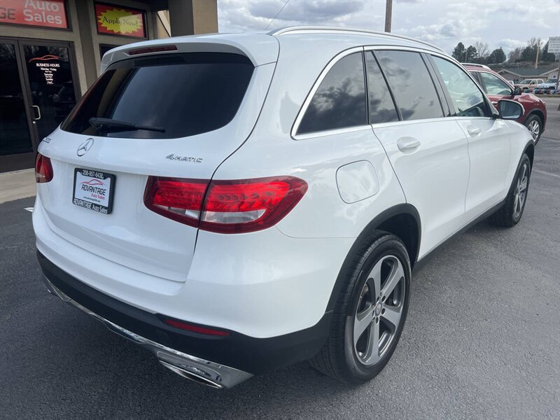 2017 Mercedes-Benz GLC GLC 300 4MATIC AWD 4dr SUV - Photo 8 - Garden City, ID 83714