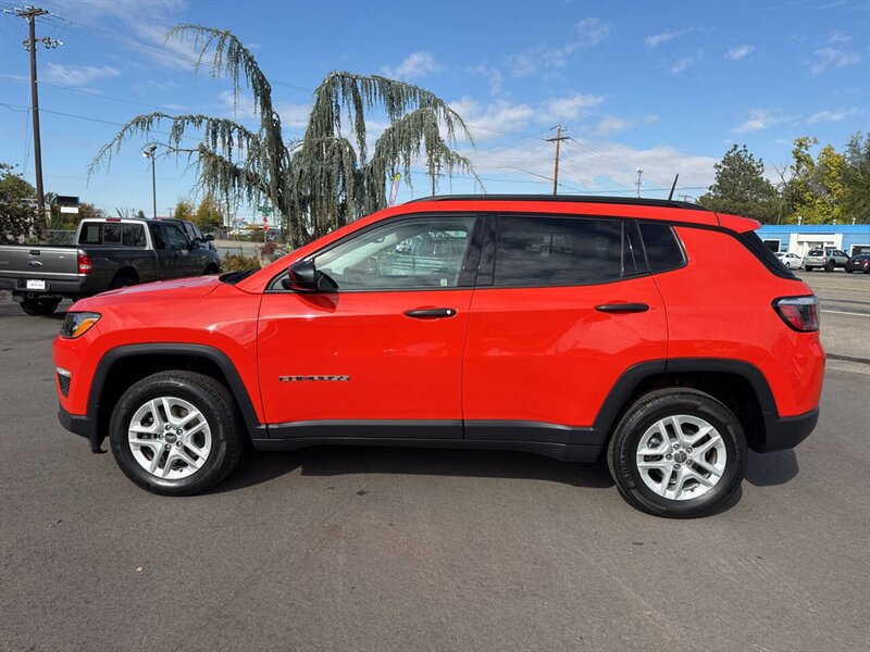 2018 Jeep Compass Sport 4x4 4dr SUV - Photo 4 - Garden City, ID 83714