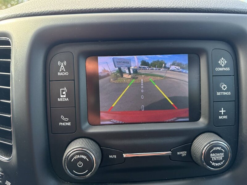 2018 Jeep Compass Sport 4x4 4dr SUV - Photo 15 - Garden City, ID 83714