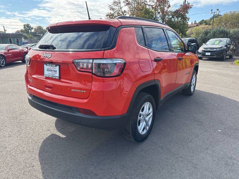 2018 Jeep Compass Sport 4x4 4dr SUV - Photo 7 - Garden City, ID 83714