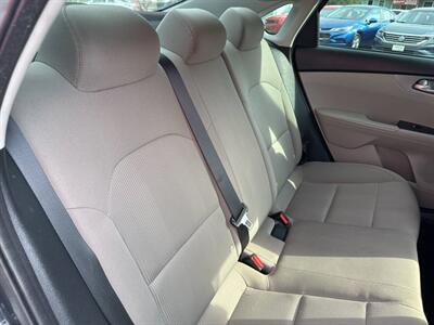 2019 Kia Forte LXS 4dr Sedan - Photo 17 - Garden City, ID 83714