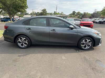 2019 Kia Forte LXS 4dr Sedan - Photo 8 - Garden City, ID 83714