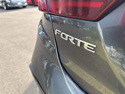 2019 Kia Forte LXS 4dr Sedan - Photo 28 - Garden City, ID 83714