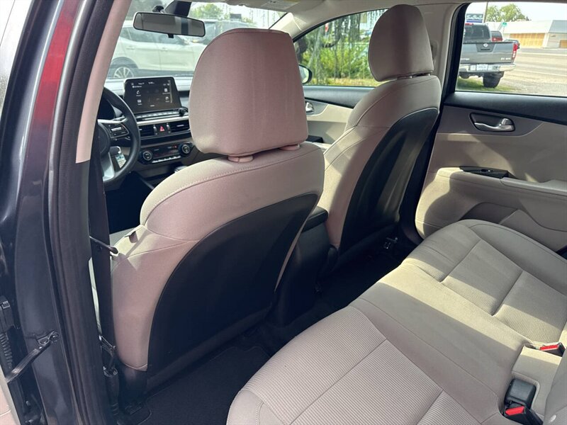 2019 Kia Forte LXS 4dr Sedan - Photo 14 - Garden City, ID 83714