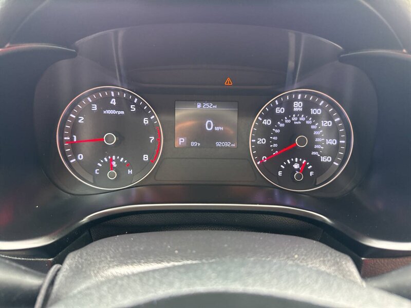 2019 Kia Forte LXS 4dr Sedan - Photo 12 - Garden City, ID 83714