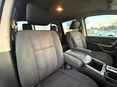 2015 Nissan Titan SV   - Photo 20 - Garden City, ID 83714