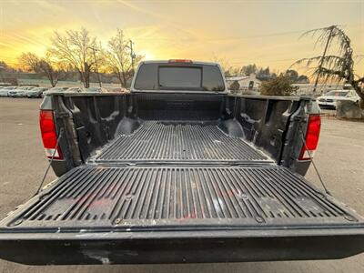 2015 Nissan Titan SV   - Photo 17 - Garden City, ID 83714