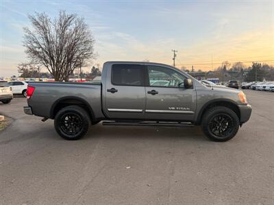 2015 Nissan Titan SV   - Photo 8 - Garden City, ID 83714