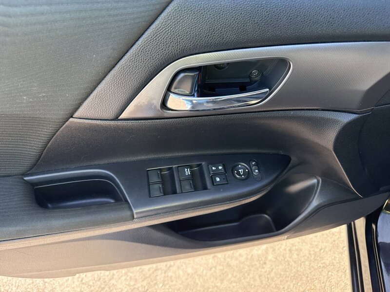 2015 Honda Accord LX 4dr Sedan CVT - Photo 23 - Garden City, ID 83714