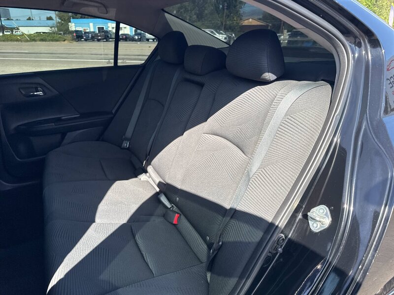 2015 Honda Accord LX 4dr Sedan CVT - Photo 15 - Garden City, ID 83714