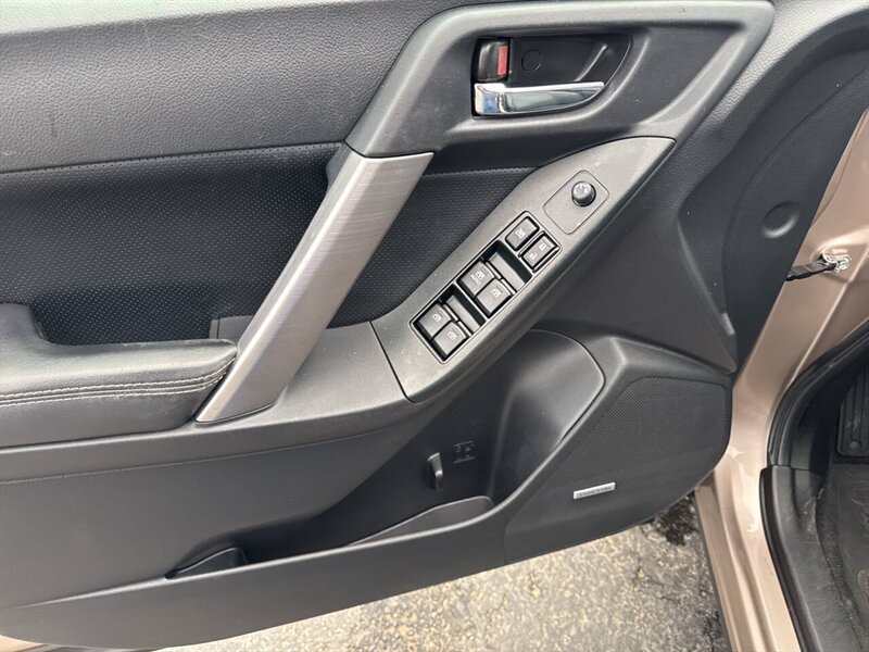 2016 Subaru Forester 2.5i Limited AWD 4dr Wagon - Photo 23 - Garden City, ID 83714