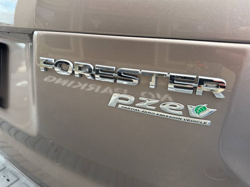 2016 Subaru Forester 2.5i Limited AWD 4dr Wagon - Photo 32 - Garden City, ID 83714