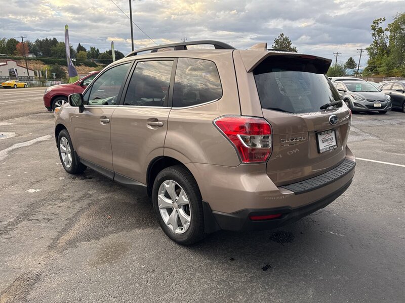 2016 Subaru Forester 2.5i Limited AWD 4dr Wagon - Photo 5 - Garden City, ID 83714
