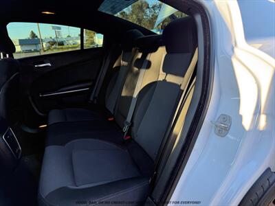 2018 Dodge Charger SXT - Photo 14 - Garden City, ID 83714