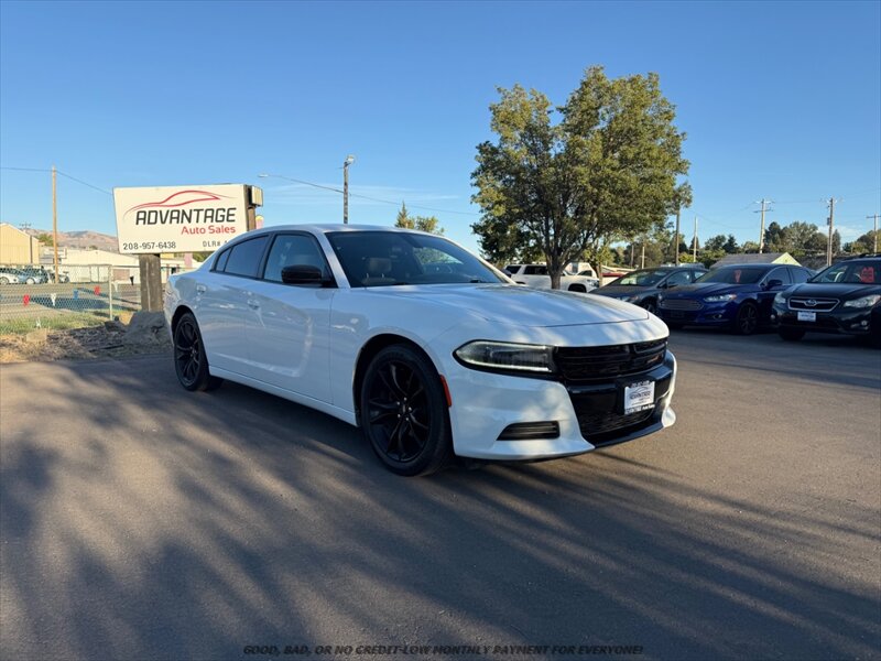 2018 Dodge Charger SXT   - Photo 1 - Garden City, ID 83714