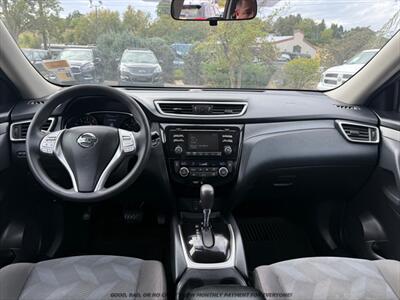 2016 Nissan Rogue SV   - Photo 9 - Garden City, ID 83714