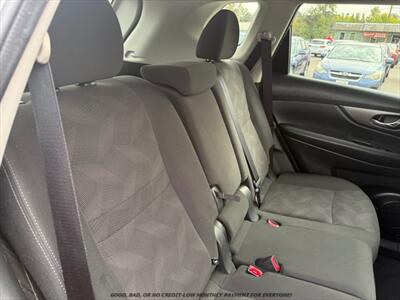 2016 Nissan Rogue SV   - Photo 15 - Garden City, ID 83714
