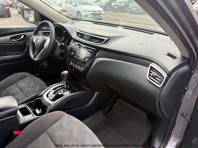 2016 Nissan Rogue SV   - Photo 18 - Garden City, ID 83714