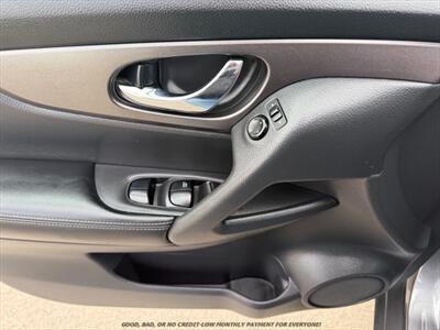 2016 Nissan Rogue SV   - Photo 21 - Garden City, ID 83714