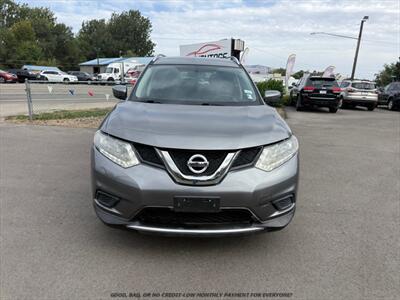 2016 Nissan Rogue SV   - Photo 2 - Garden City, ID 83714