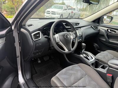 2016 Nissan Rogue SV   - Photo 10 - Garden City, ID 83714