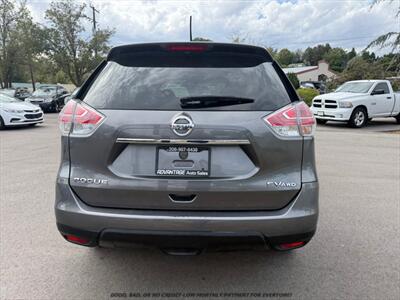 2016 Nissan Rogue SV   - Photo 6 - Garden City, ID 83714