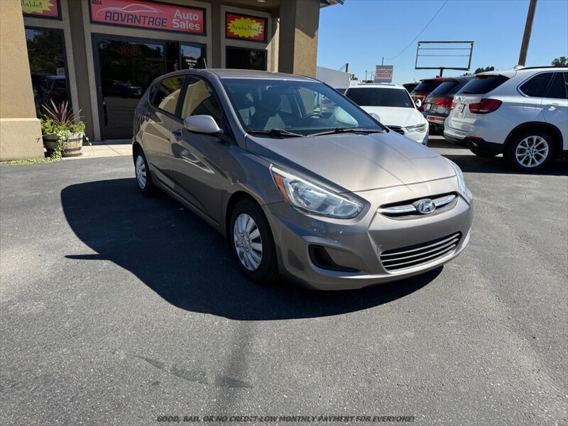 2017 Hyundai ACCENT SE   - Photo 1 - Garden City, ID 83714