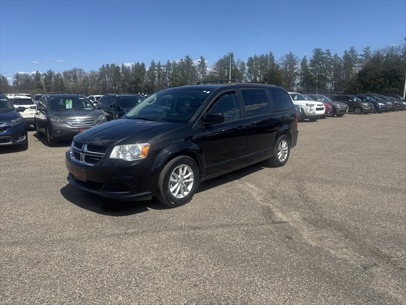 2016 Dodge Grand Caravan SXT   - Photo 1 - Brainerd, MN 56401