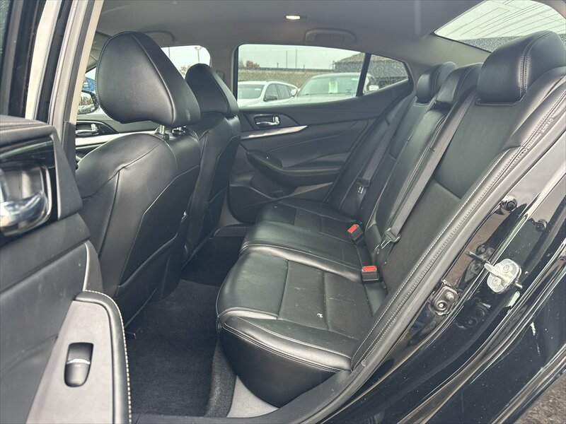 2020 Nissan Maxima 3.5 SV   - Photo 9 - Brainerd, MN 56401