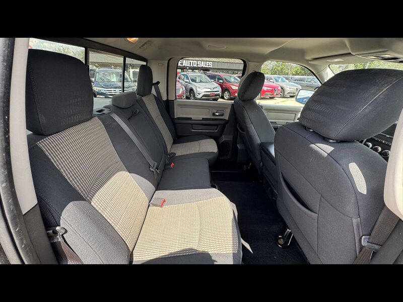 2012 RAM 1500 SLT - Photo 12 - Brainerd, MN 56401