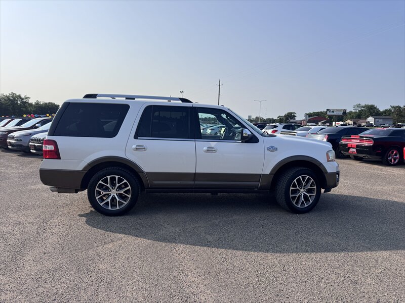 2015 Ford Expedition King Ranch - Photo 4 - Brainerd, MN 56401