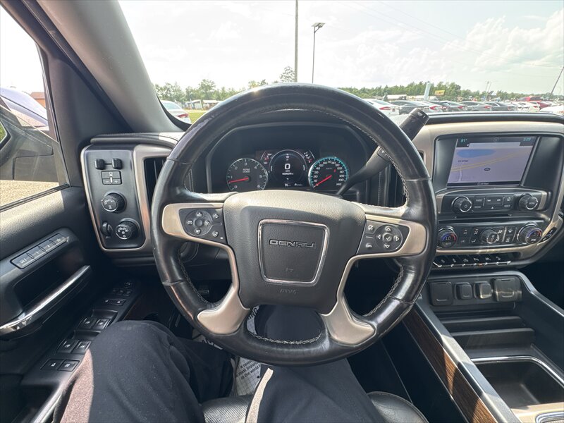 2017 GMC Sierra 1500 Denali - Photo 14 - Brainerd, MN 56401