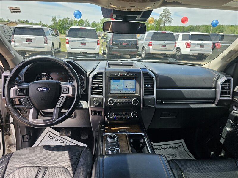 2018 Ford Expedition Platinum - Photo 12 - Brainerd, MN 56401