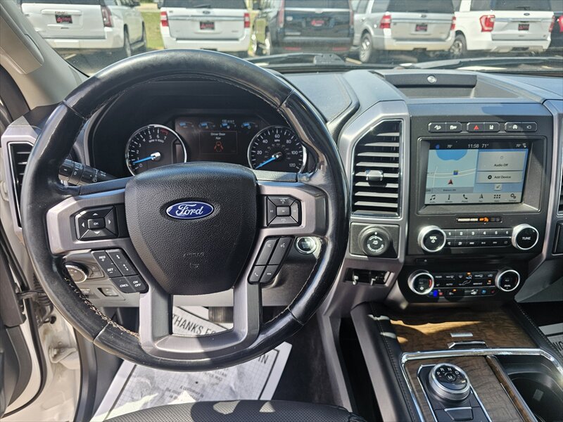 2018 Ford Expedition Platinum - Photo 13 - Brainerd, MN 56401