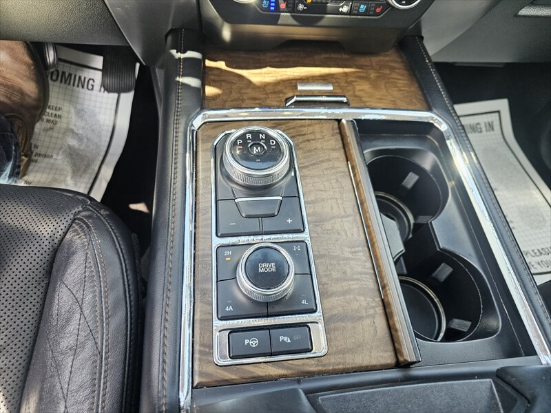 2018 Ford Expedition Platinum - Photo 18 - Brainerd, MN 56401