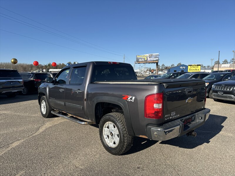2010 Chevrolet Silverado 1500 LT - Photo 3 - Brainerd, MN 56401