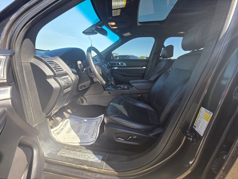 2016 Ford Explorer Limited - Photo 12 - Brainerd, MN 56401