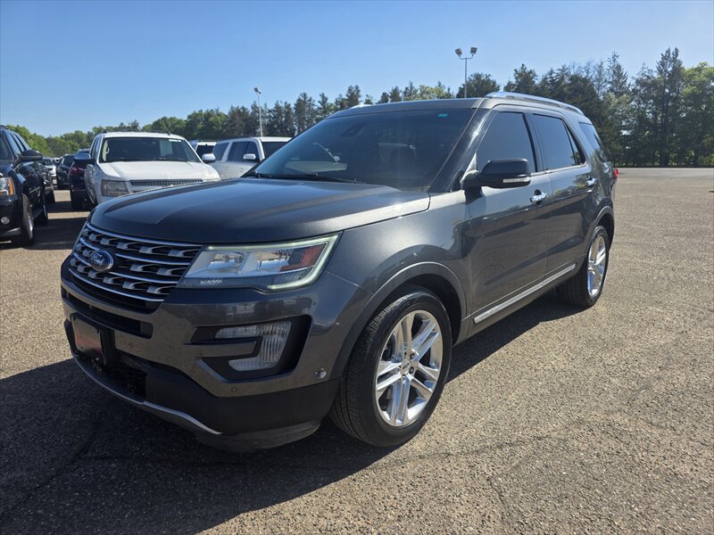 2016 Ford Explorer Limited   - Photo 1 - Brainerd, MN 56401