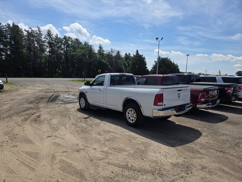 2016 RAM 1500 SLT - Photo 3 - Brainerd, MN 56401