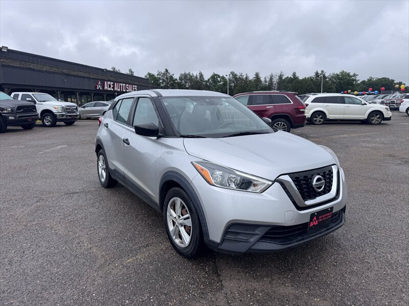 2020 Nissan Kicks S - Photo 2 - Brainerd, MN 56401