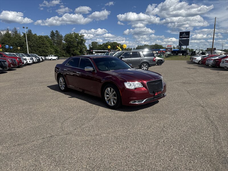 2018 Chrysler 300 Series Limited - Photo 2 - Brainerd, MN 56401