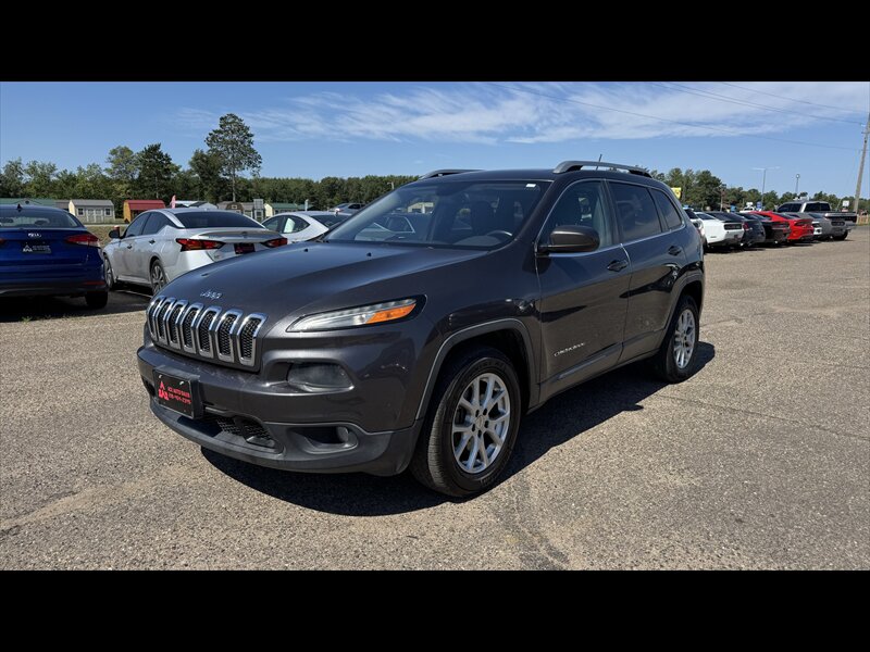 2015 Jeep Cherokee Latitude   - Photo 1 - Brainerd, MN 56401