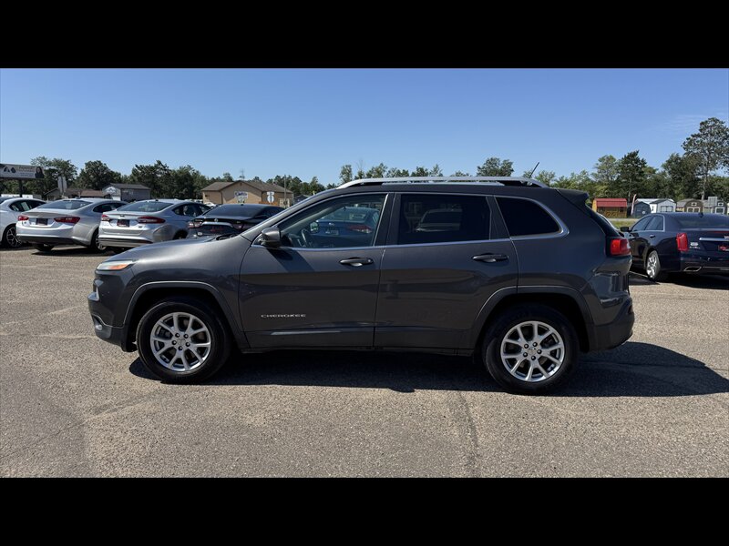 2015 Jeep Cherokee Latitude - Photo 9 - Brainerd, MN 56401