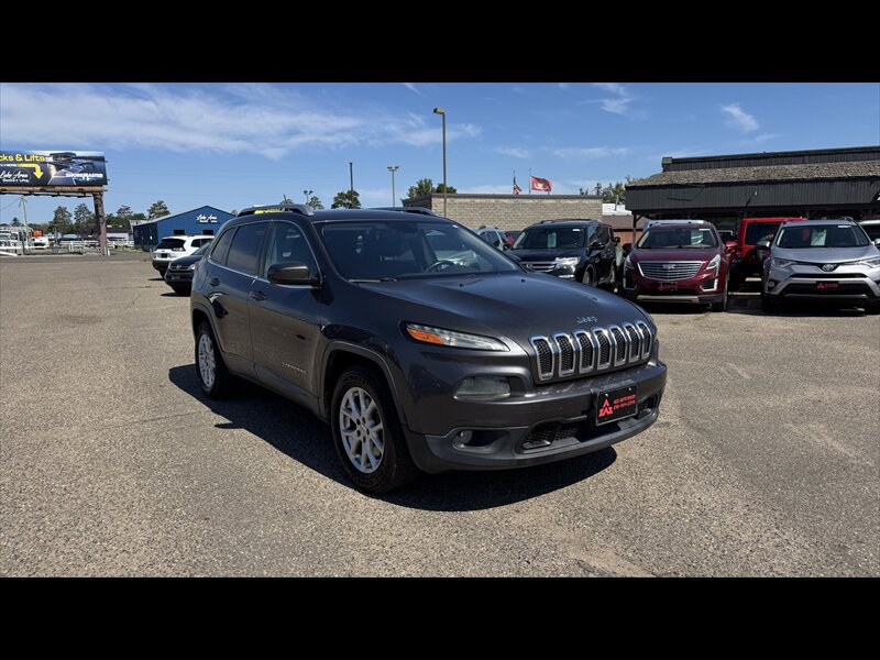 2015 Jeep Cherokee Latitude - Photo 3 - Brainerd, MN 56401